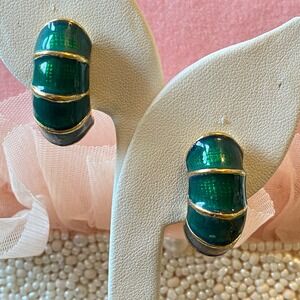 Vintage David Hill Gold Tone Green Enamel Bamboo Hoop Clip On Statement Earrings